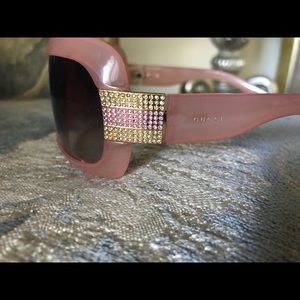Gucci pink sunglasses